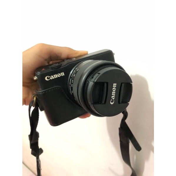 camera mirrorless M10