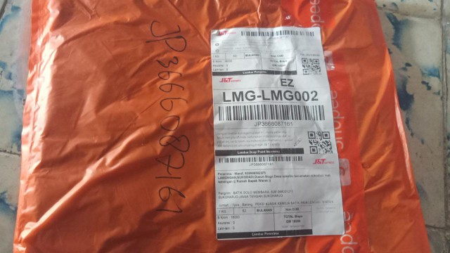 Peksi Klasik Kemeja Batik Pria Lengan Pendek Lapis Furing Batik Solo