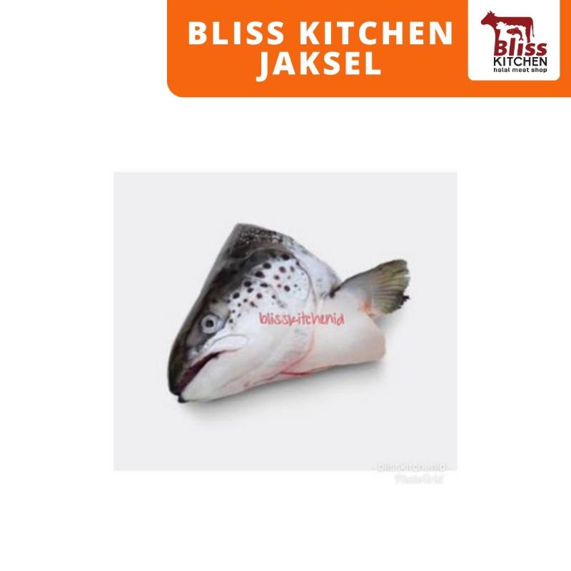 

Kepala Ikan Salmon / Salmon Fish Head /Pack