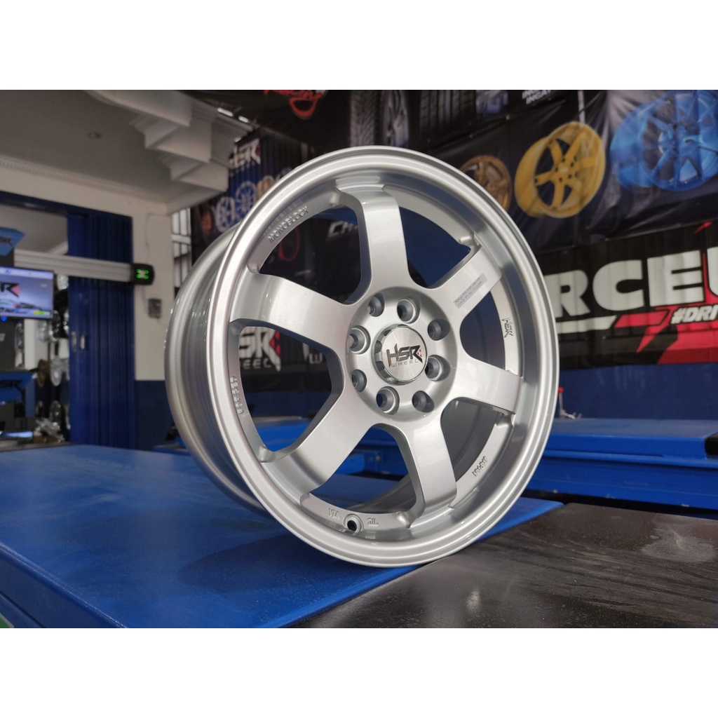 Velg Mobil Racing Ring 15 Tokyo Hsr Lebar 6.5 Silver Untuk Mobilio Swift Brio Agya Avanza Ignis