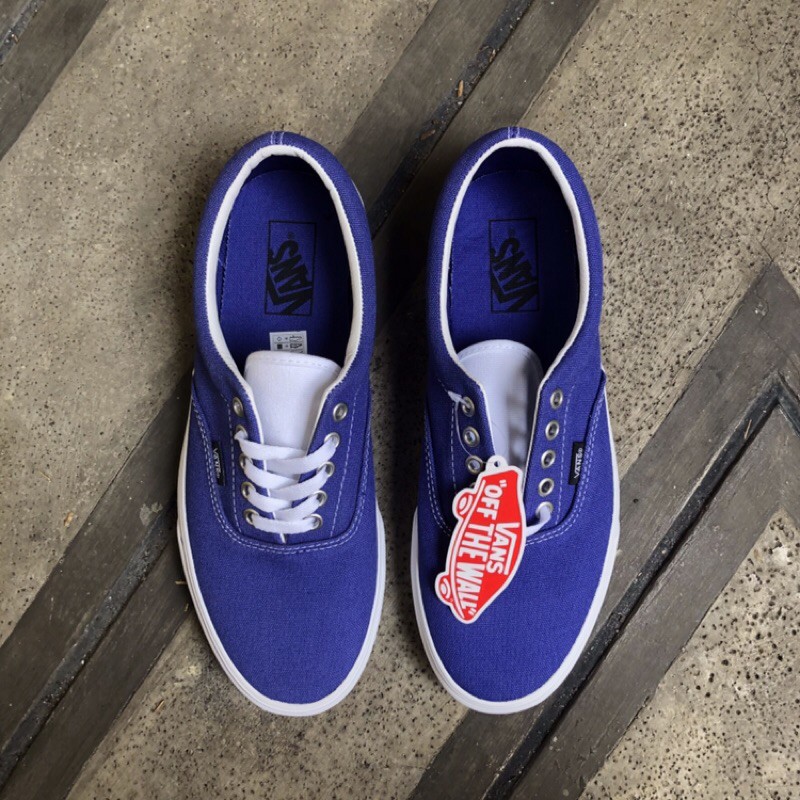 vans era retro sport