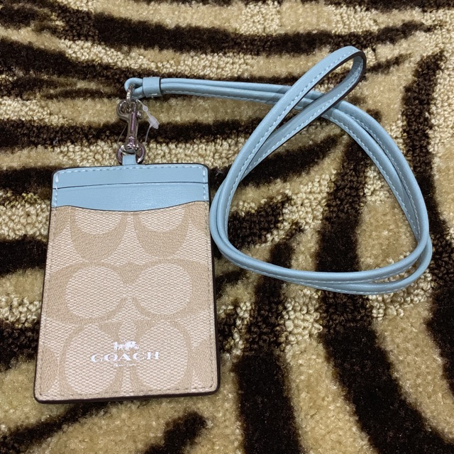 

COACH LANYARD SIGNATURE LIGHT BLUE