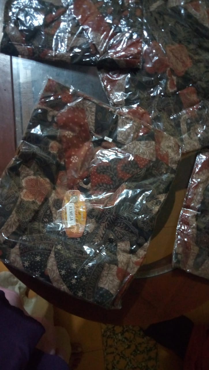 Batik Pria Lengan Panjang Kemeja Batik Berkah Hrb026 Motif Keratonan Kode 02 Size M L Xl Xxl Reguler