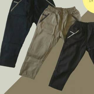 Celana Chino panjang anak katun twill adem tidak kaku Celana Chino panjang anak katun twill adem tidak kaku