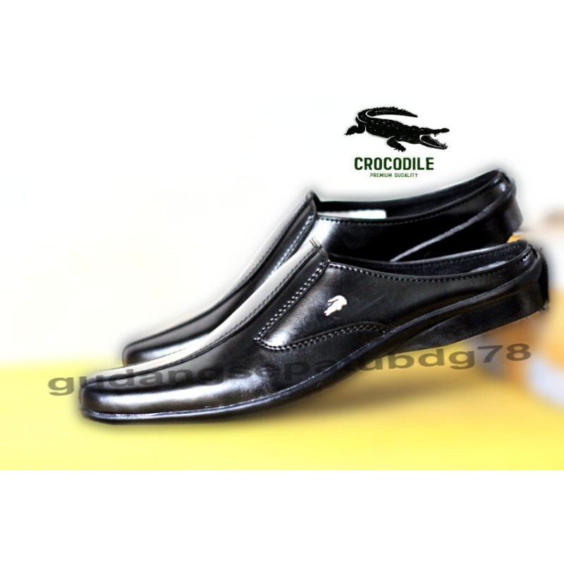 Sepatu Sandal Pria Bustong kulit Swedian Crocodile hitam