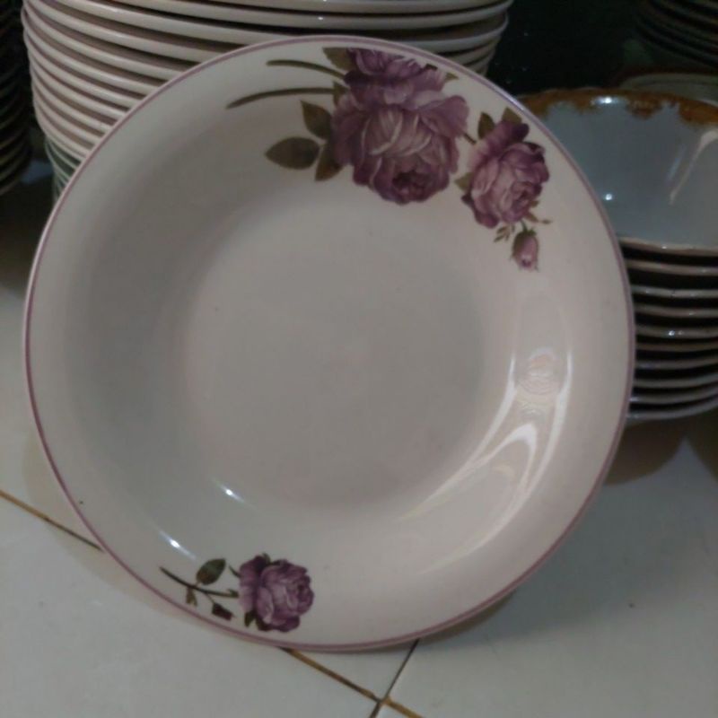 Piring prasmanan rose piring lontong keramik morito 9.25 inch ready warna ungu