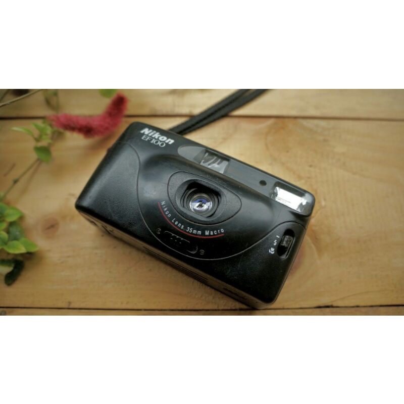 Nikon EF100 kamera analog