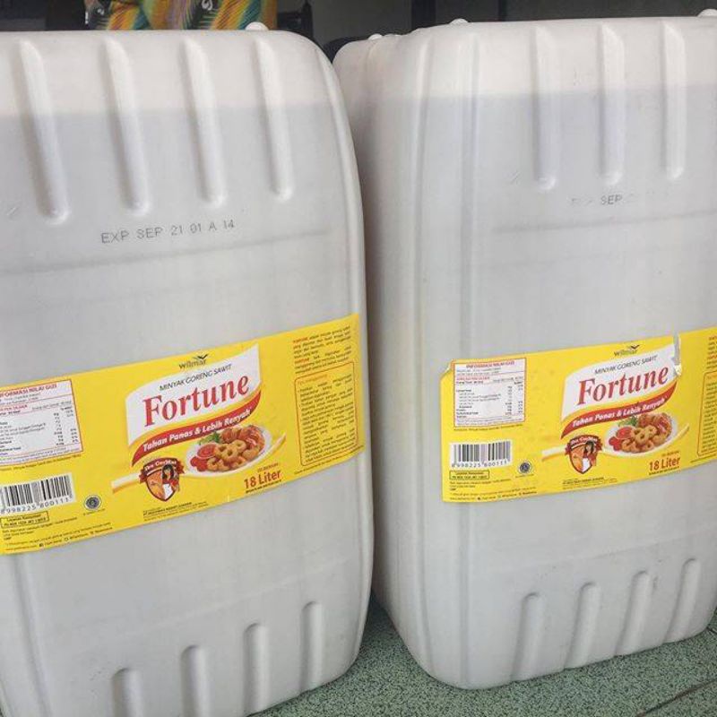 Minyak goreng Fortune jerigen 18 liter