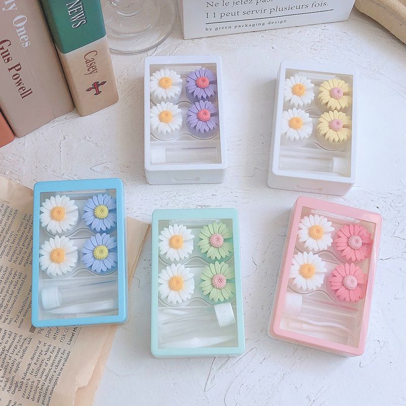 STELLA SOFTLENS BOX / TEMPAT KOTAK LENSA MODEL BUNGA DAISY DESI/ CUTE SOFTLENS CASE TRAVEL KIT / TEMPAT SOFTLENS LUCU GAMBAR BUNGA WARNA WARNI/ WADAH SOFLENS KARAKTER IMUT