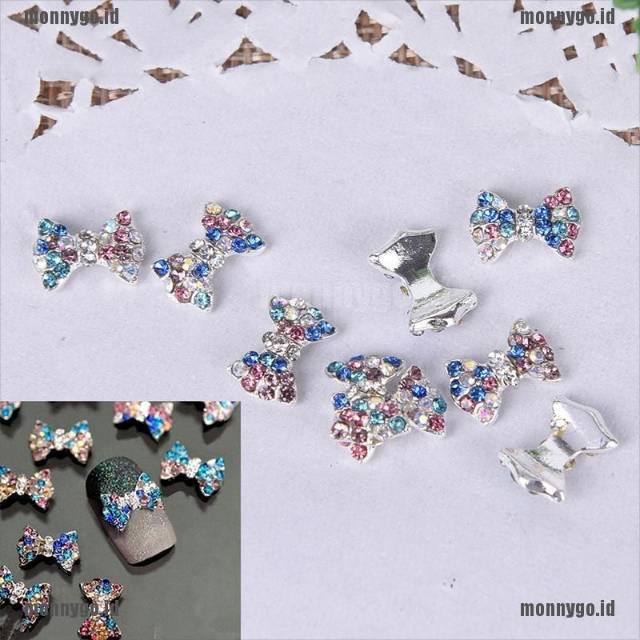 Charm nail pita / Nail bow white colour