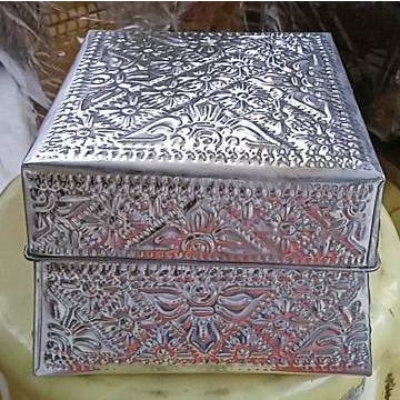 Wadah Bokoran box 1 set tutup bahan plat ukir