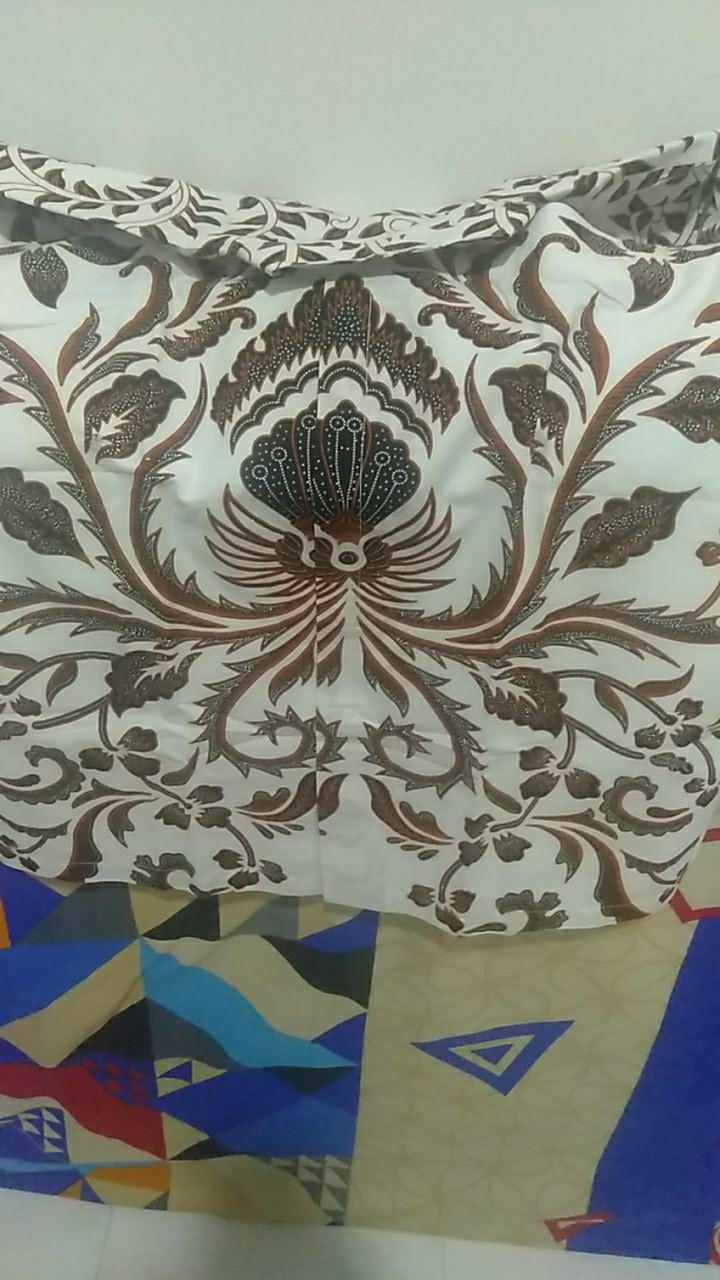 Kemba# Kemeja Koko Batik Lengan Pendek Premium Dasar Putih Berkelas Lapis Furing Ori Batik Solo