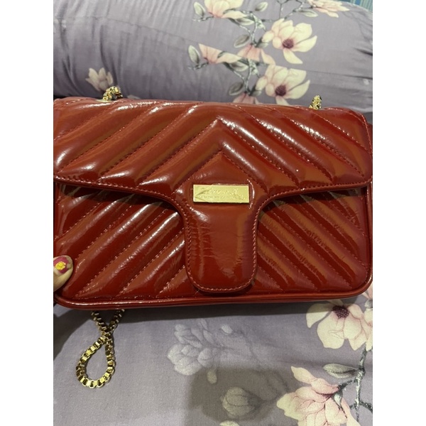 tas Ezmour Preloved