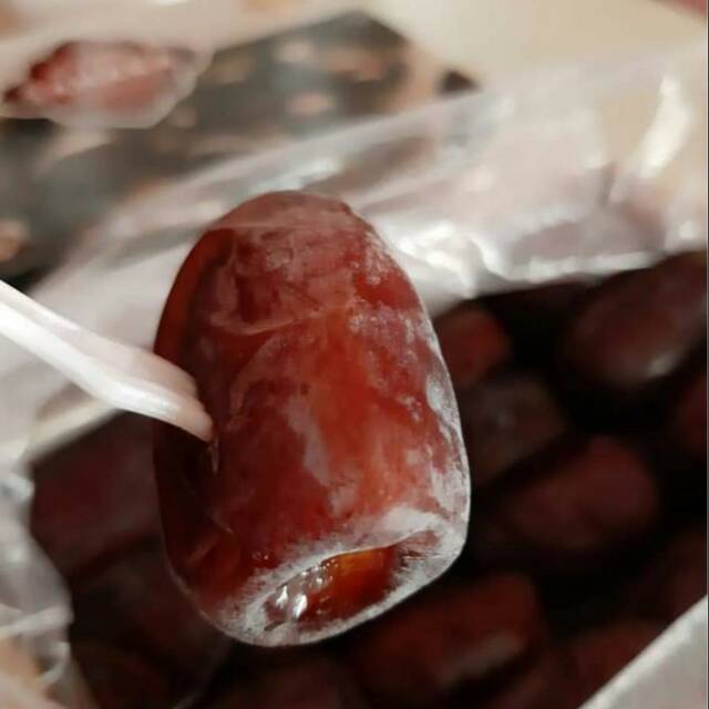 

Kurma Anggur Sahara berat 550gr 54.000