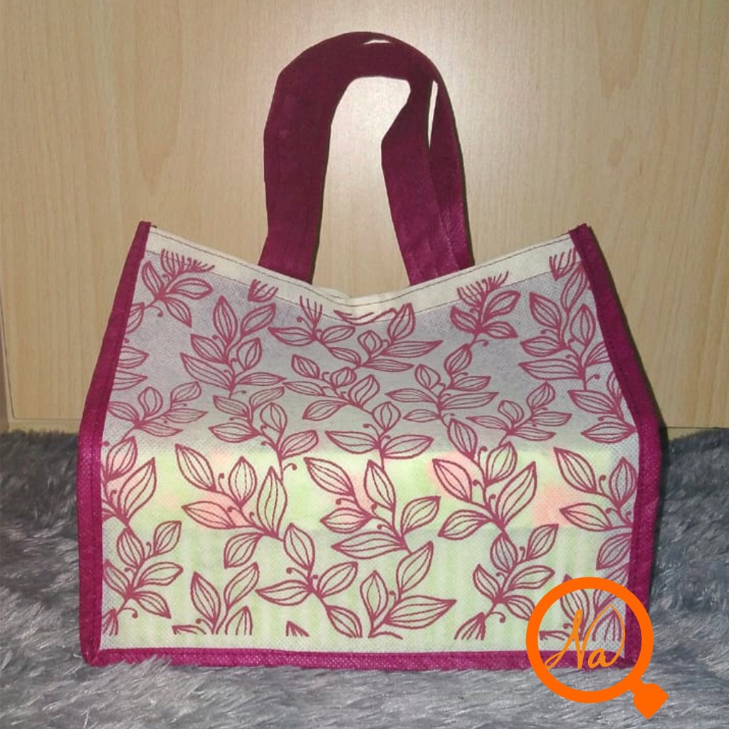 Tas Berkat Hajatan Souvenir Kotak Nasi 20x20