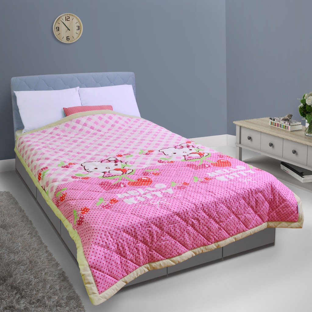 Selimut Hello Kitty