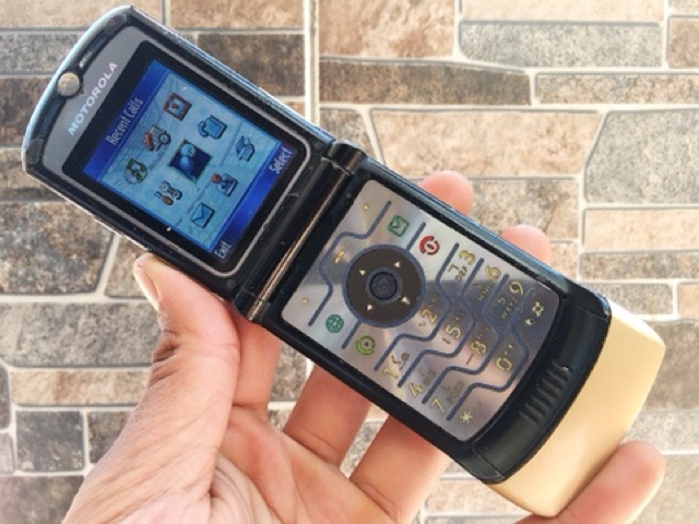 (READY) Motorola V3i Gold Edition Normal Hp Jadul Bekas Flip Klasik Langka Handphone Nostalgia