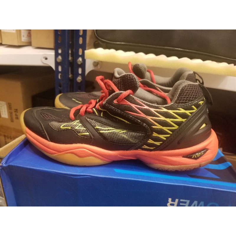 sepatu badminton eagle ss pro