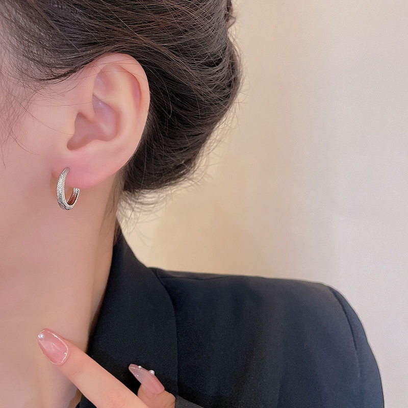 Anting Tusuk Bentuk Lingkaran Bahan 925 silver Untuk Wanita