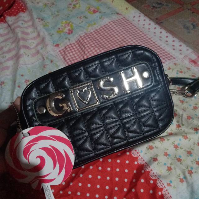 Gosh bantal
