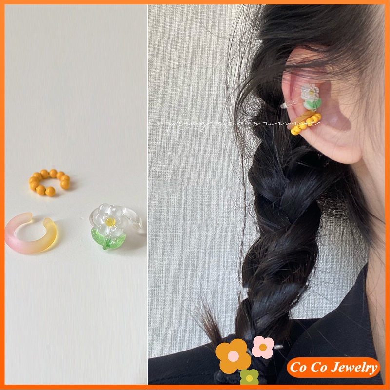 3pcs / set Anting Klip Bentuk Bunga Bahan Akrilik Gaya Korea Untuk Wanita