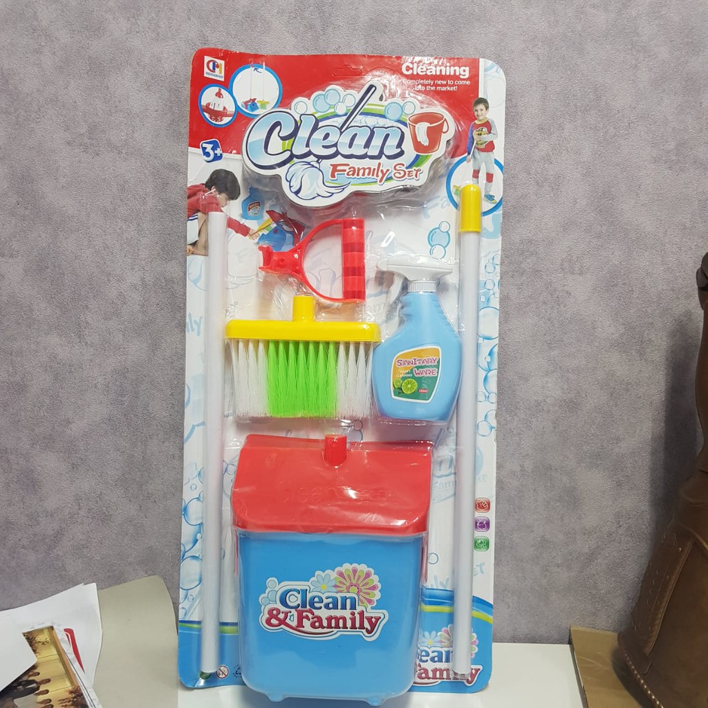 little helper cleaning play set
