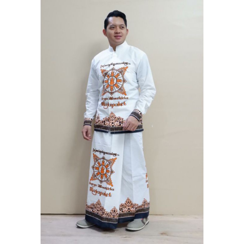 sarung batik motif majapahit