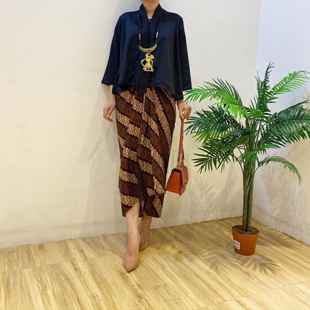Jual Kebaya set/rok lilit batik Indonesia|Shopee Indonesia