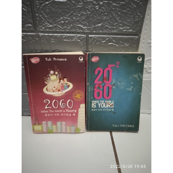set novel Yuli Pritania "2060"