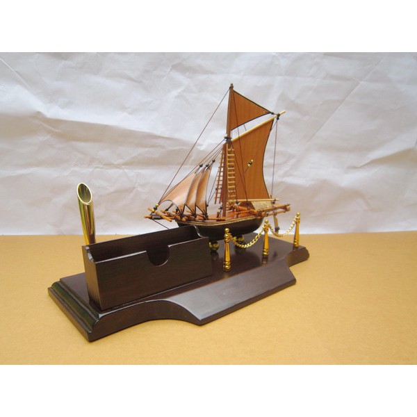 

Tempat Pensil Pulpen Unik | Miniatur Kapal Layar Nusantara | Souvenir Murah Ulang tahun | Kado Unik