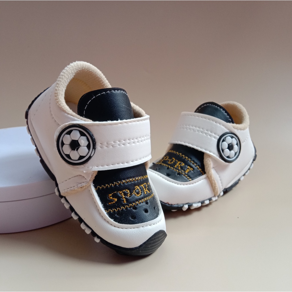 Sepatu bunyi cit cit anak laki laki usia 1-3 tahun /sepatu anak laki laki casual/sepatu bayi murah-bolasport