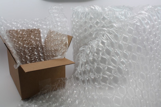 Bubble Wrap dan Kardus Tambahan