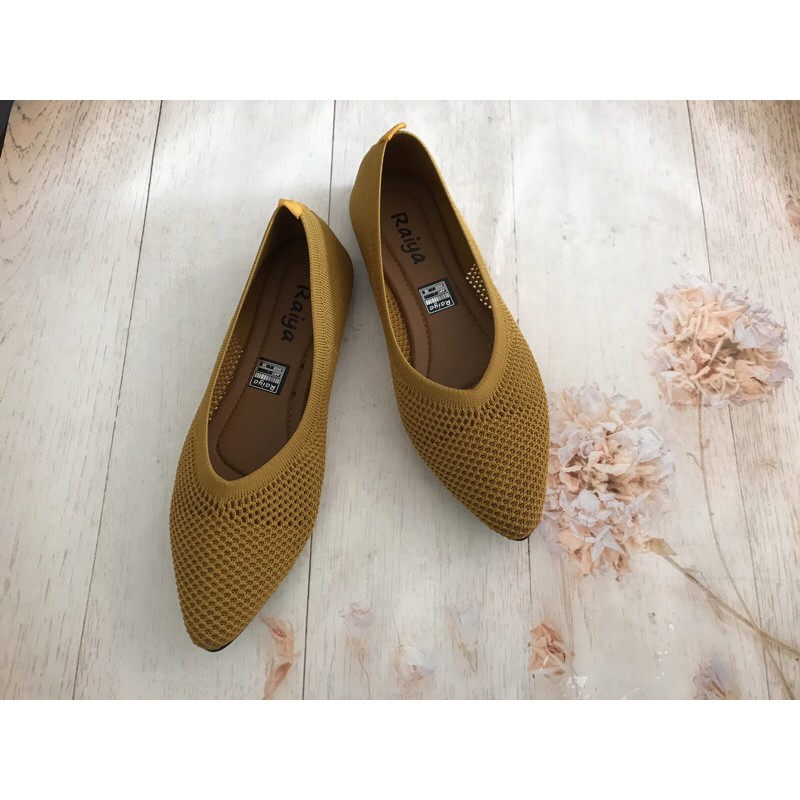 Raiya flat shoes import