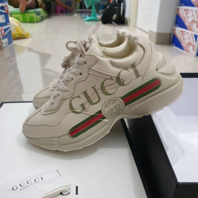 Sneakers Wanita - Gucci rhyton