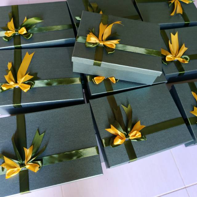 

Box 20x25x10cm Free Pita (COD)