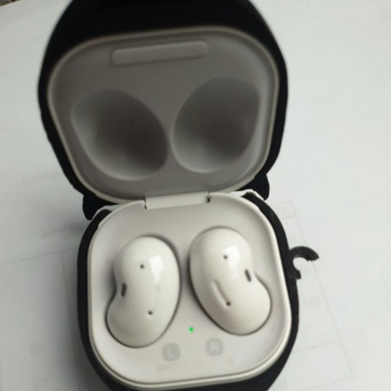 samsung galaxy buds live