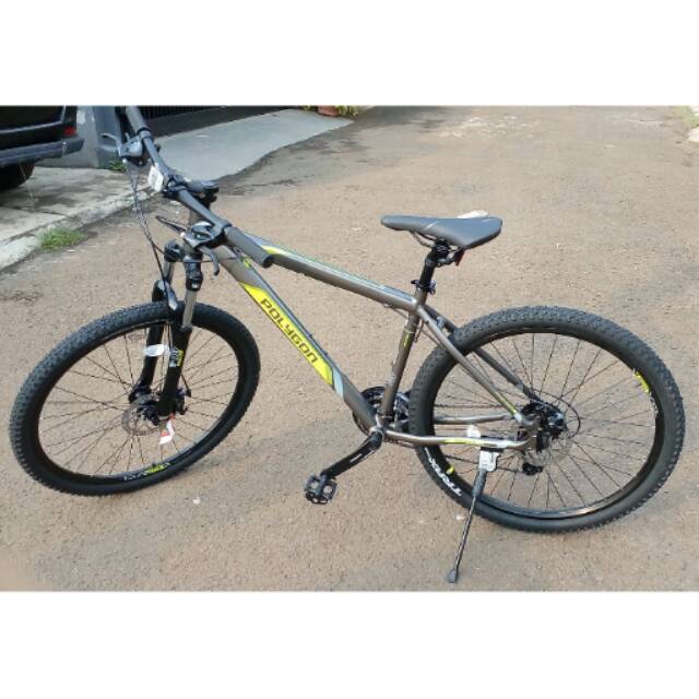 MTB Mountain Bike Polygon Premier 3.0 3,0 27,5 inch Grey abu-abu