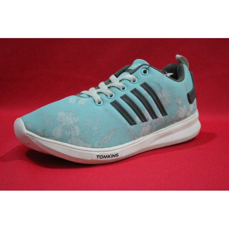 Sepatu Tomkins Seeker