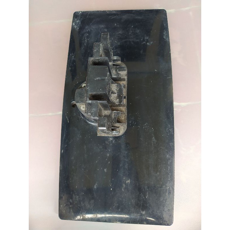 kaki tv merk LG tipe/model 32LK311