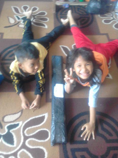 Termurah Umberella Payung Karakter Anak + Peluit 4sisi Kaca / Payung Anak Karakter Plus Peluit