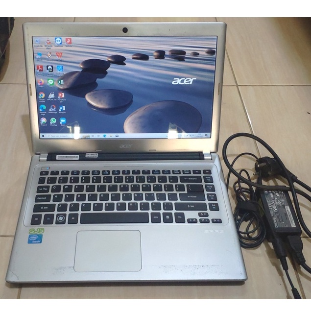 Laptop Acer Aspire V5 431 14 Inch Silver Bekas / Second Used