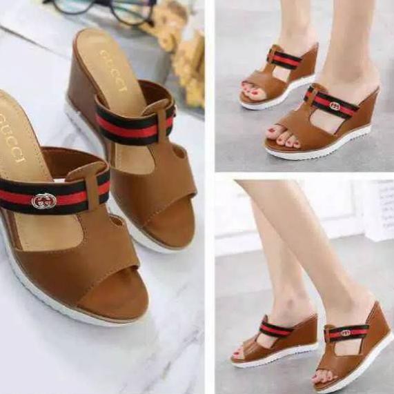 sandal wedges gucci
