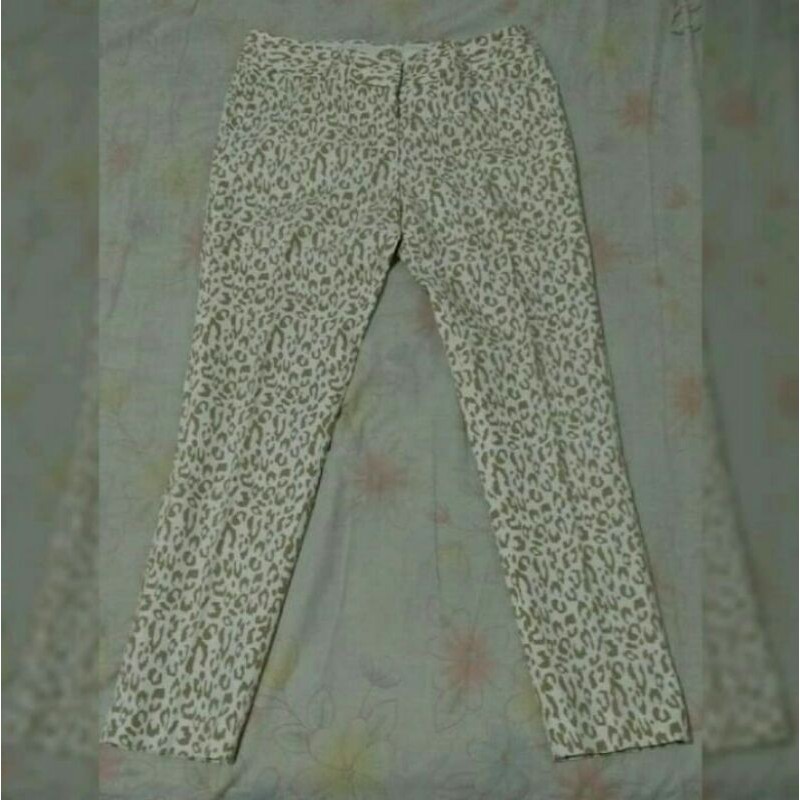 Celana Et Cetera Motif