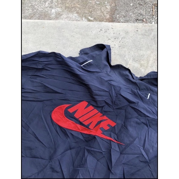 nike windbreaker