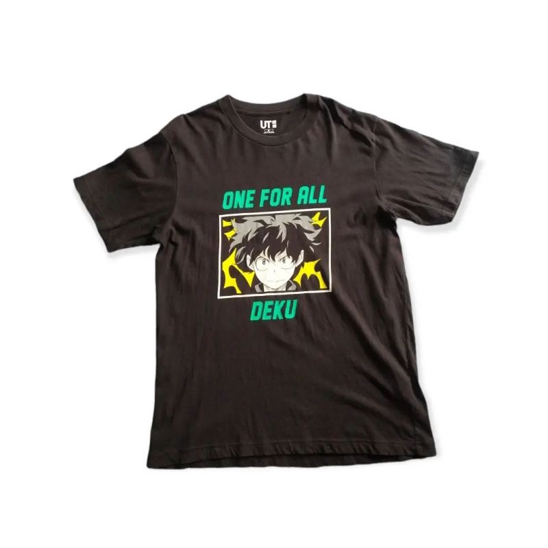 Kaos Uniqlo x My Hero Academia