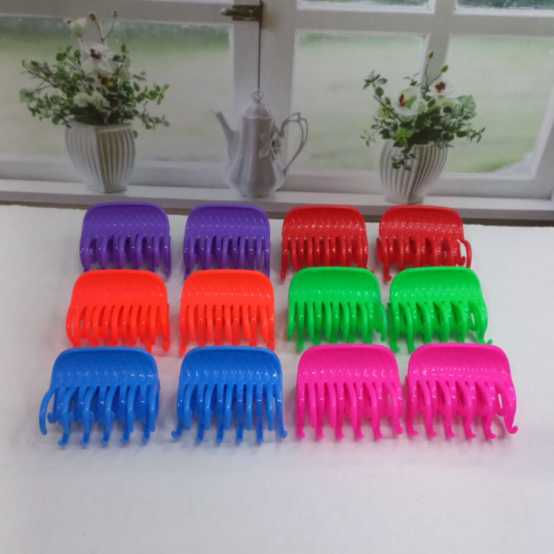 Jepit Rambut Cakar Jemari Warna Isi 12Pcs