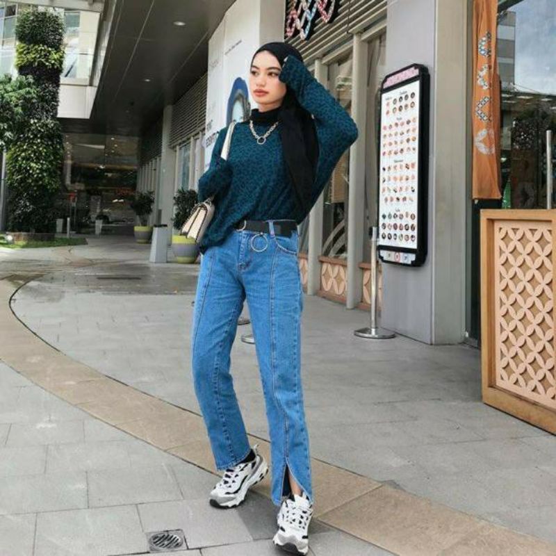 Celana Boyfriend Jeans Belah Bawah / Celana Wanita Kekinian