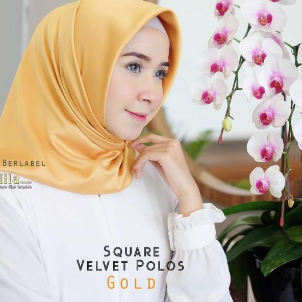 Segi Empat Satin Polos / Jilbab Segi 4 Velvet / Satin Square