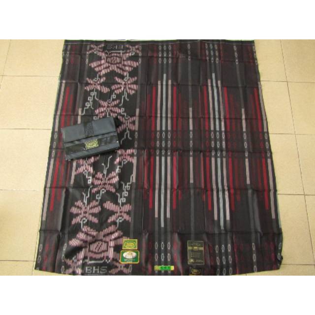 Sarung BHS Sutra Gold CCT