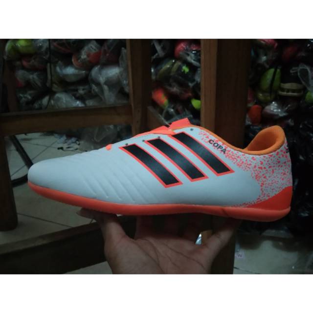 Sepatu futsal ukuran jumbo size 44-46